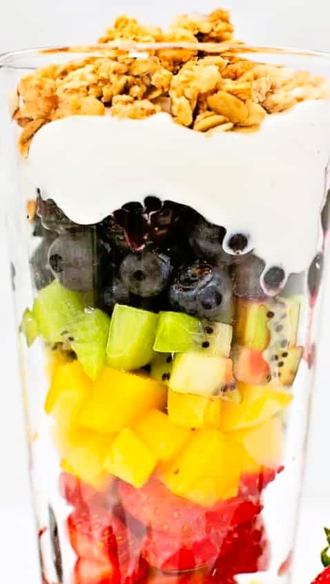 Fruits Yoghurt Cup