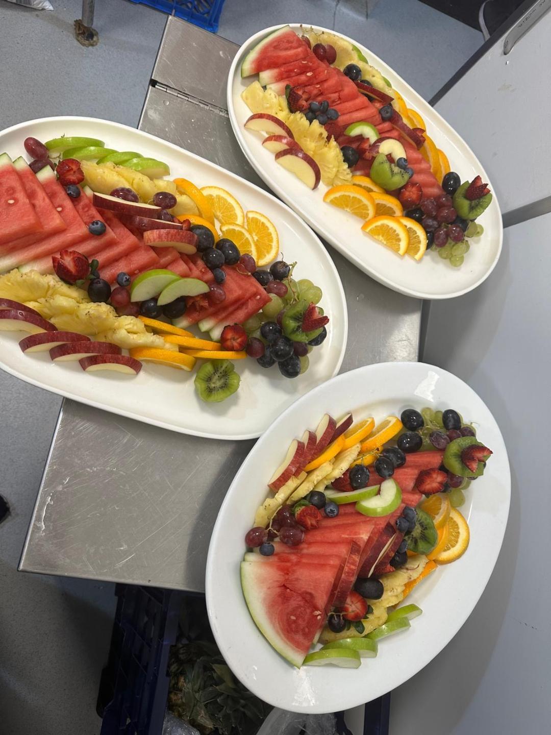 Fresh Fruit Platter (Small)