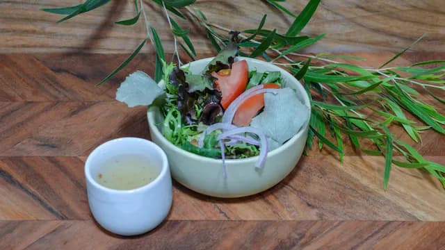 Saltmans Bush Salad (Individual Side Serve)
