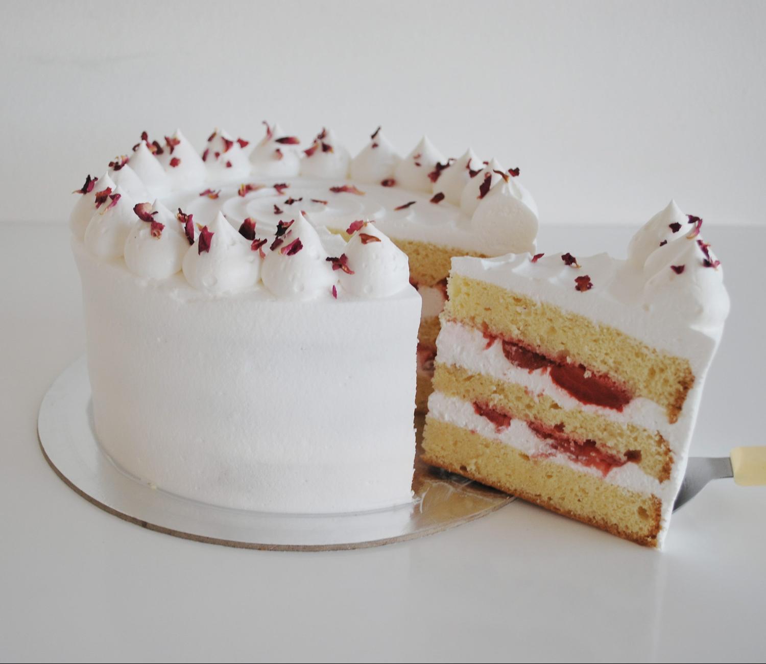 Strawberries and Cream Cake