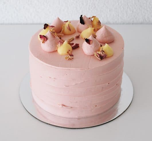 Raspberry and Lemon Curd Cake