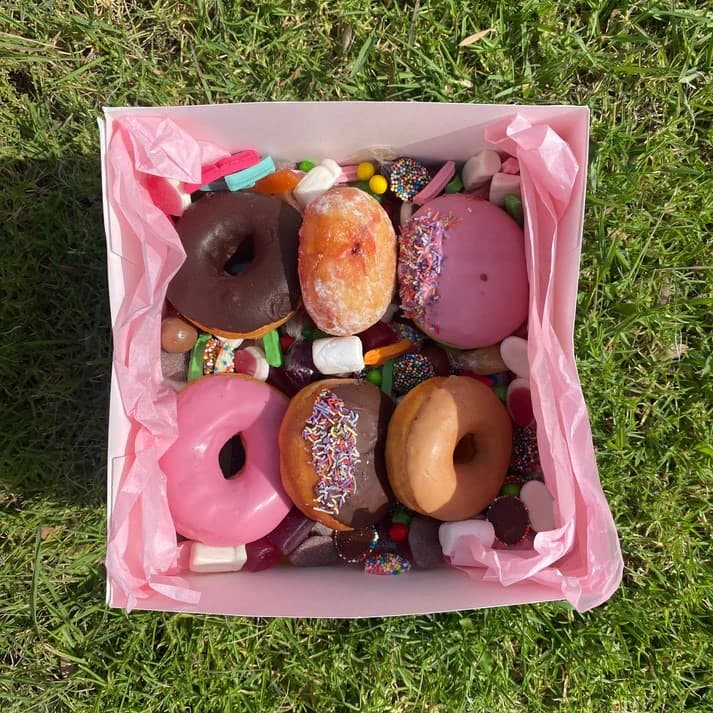The Classic Donut Box (12 Pieces)