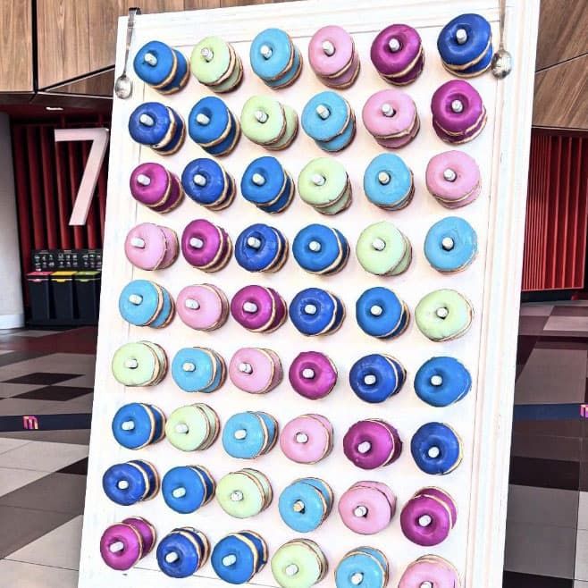 Small Donut Wall (54 Pieces)