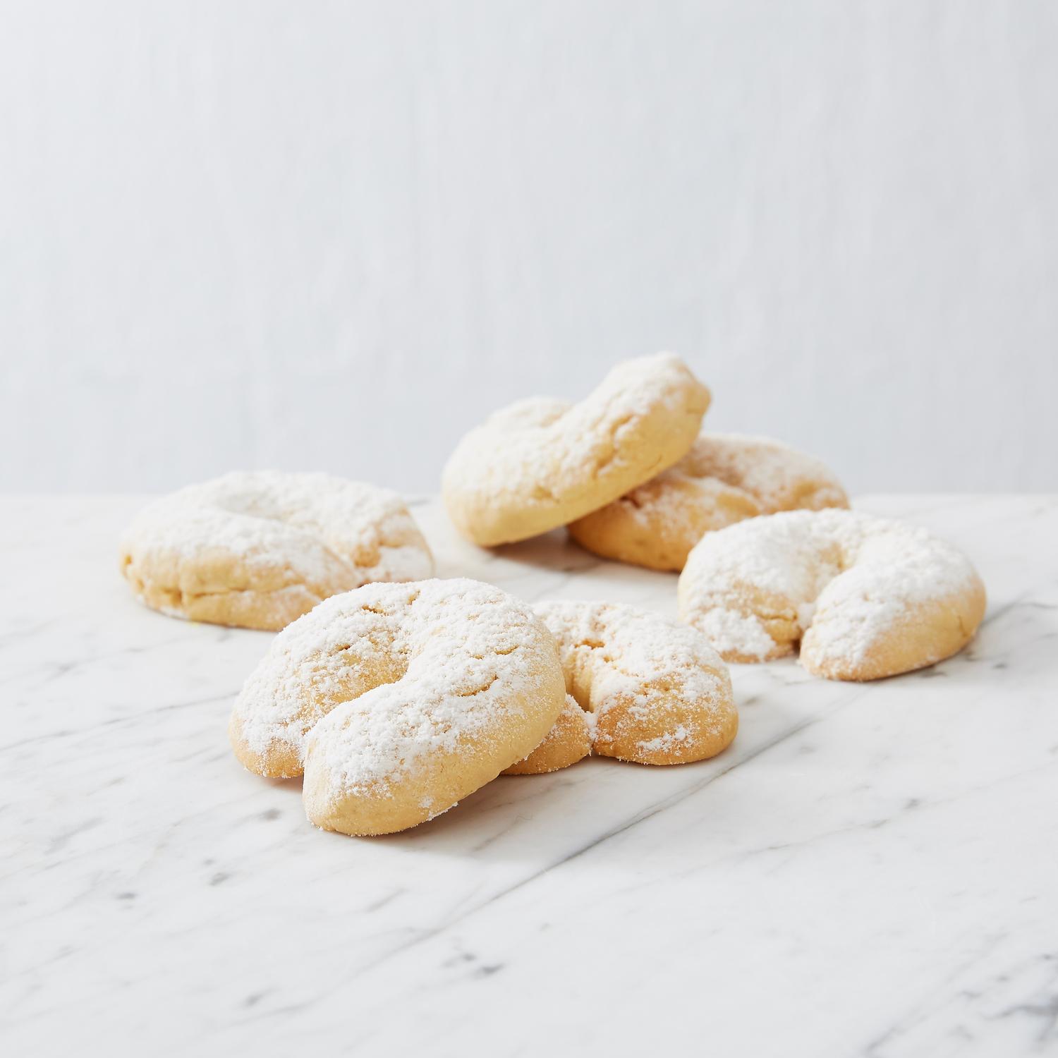 Macadamia Crescent Gourmet Cookies (Box of 24)