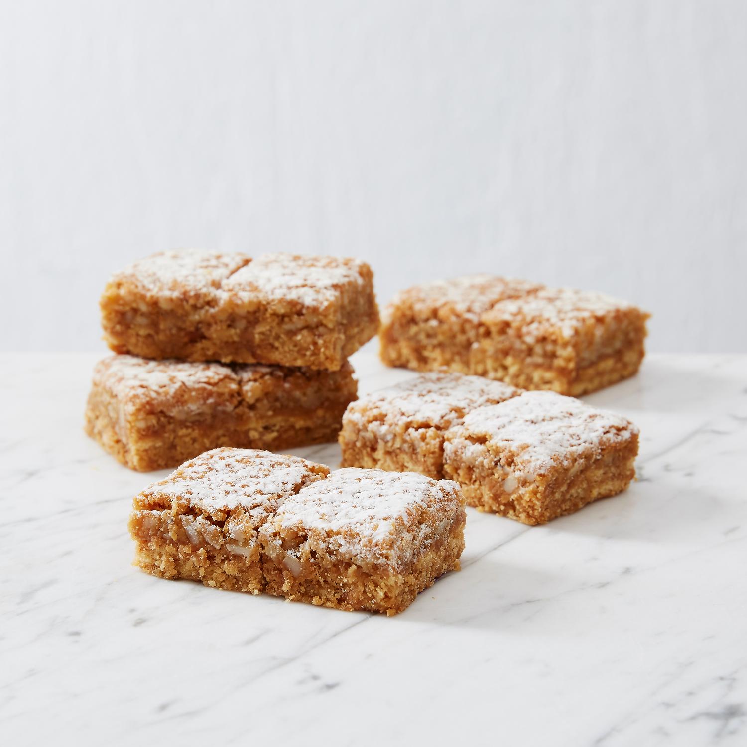 Macadamia Honey Gourmet Slices (Box of 16)
