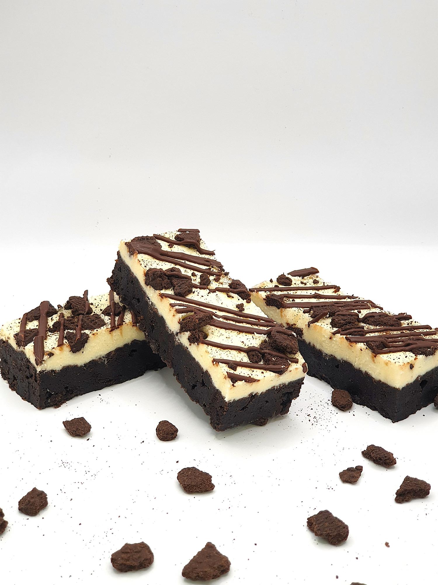 *NEW Cookies & Cream Slice (Box of 16)