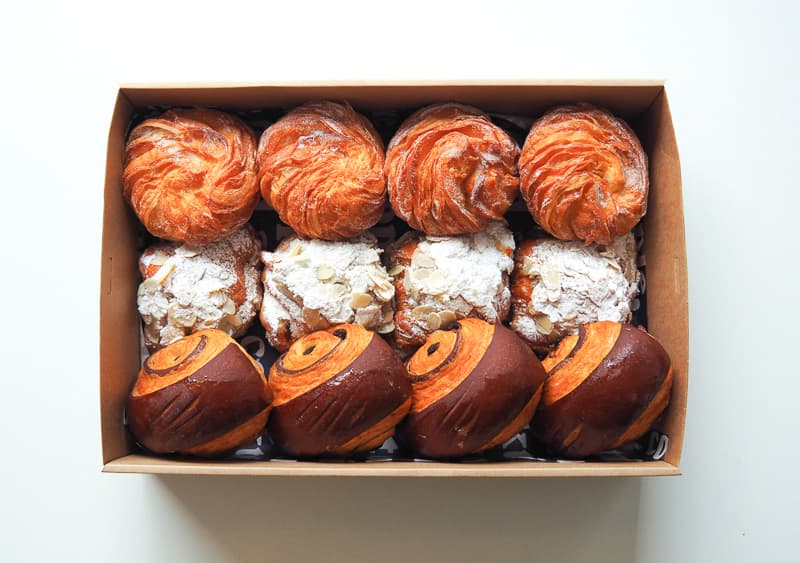 Pastry Box (12 Pieces)