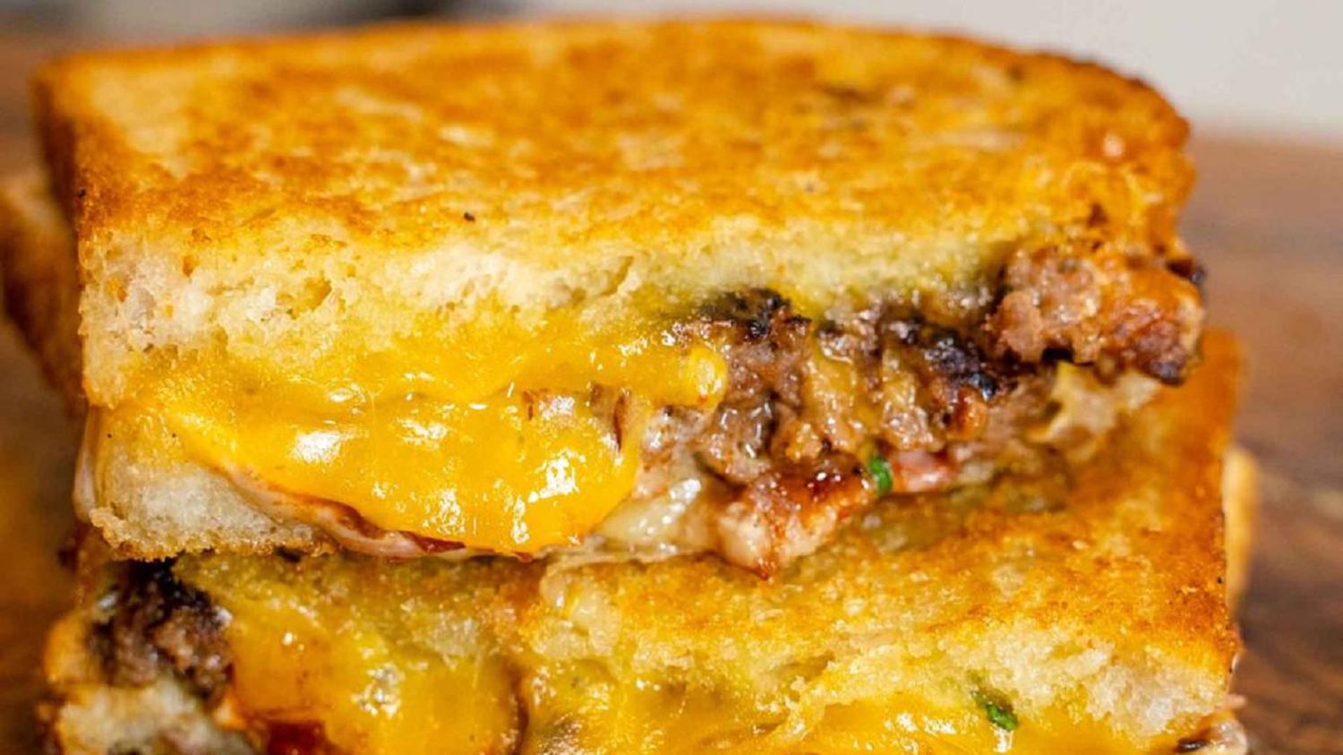 Cheeseburger Toast Tacular Toastie