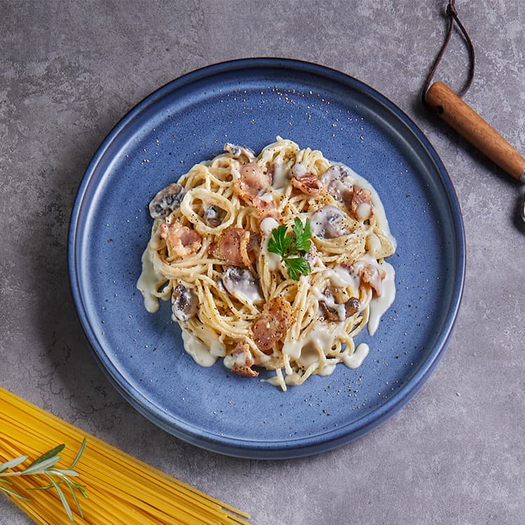 Red & White Pasta with Choice of Protein