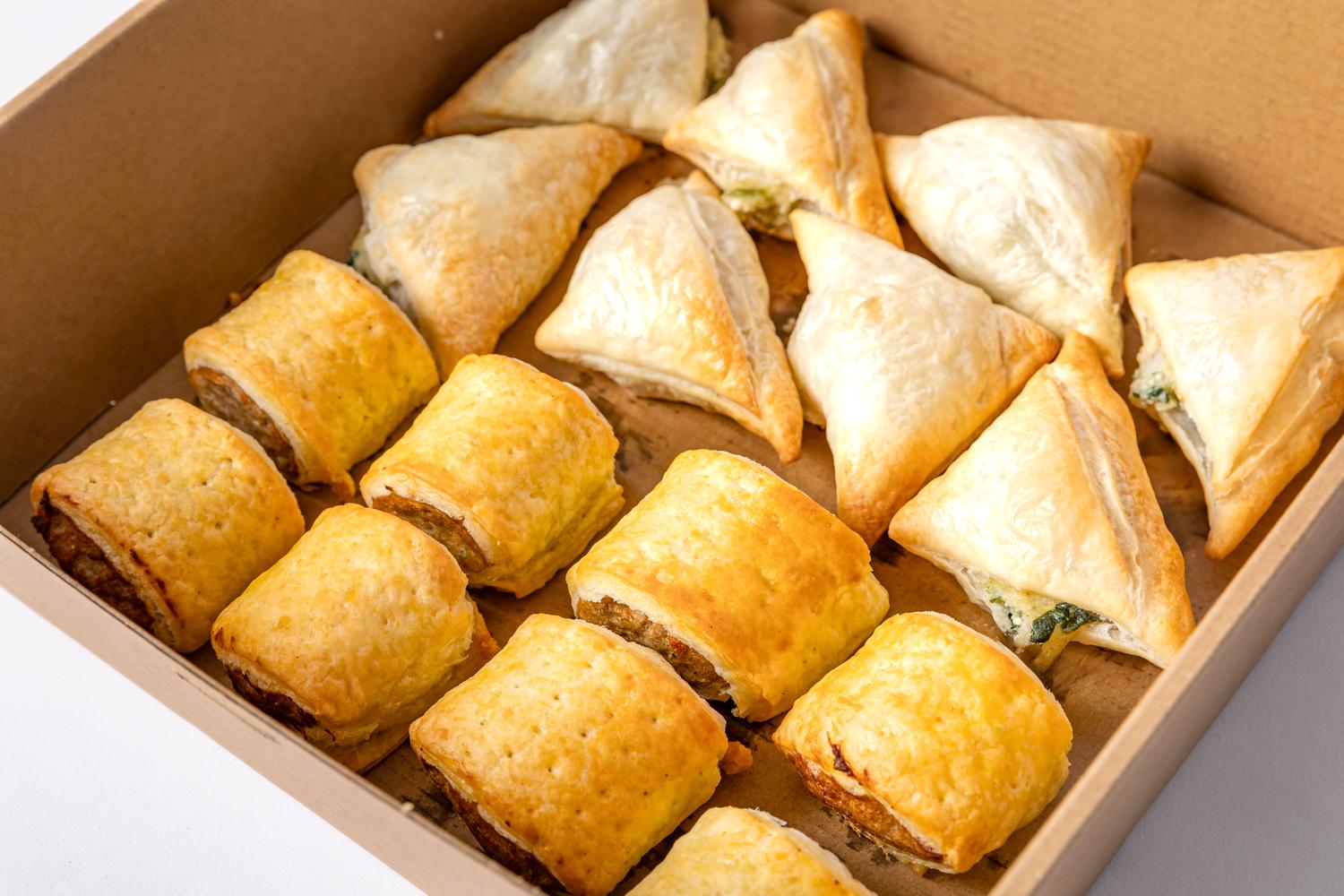 Hot Food Platter (24 Pieces)