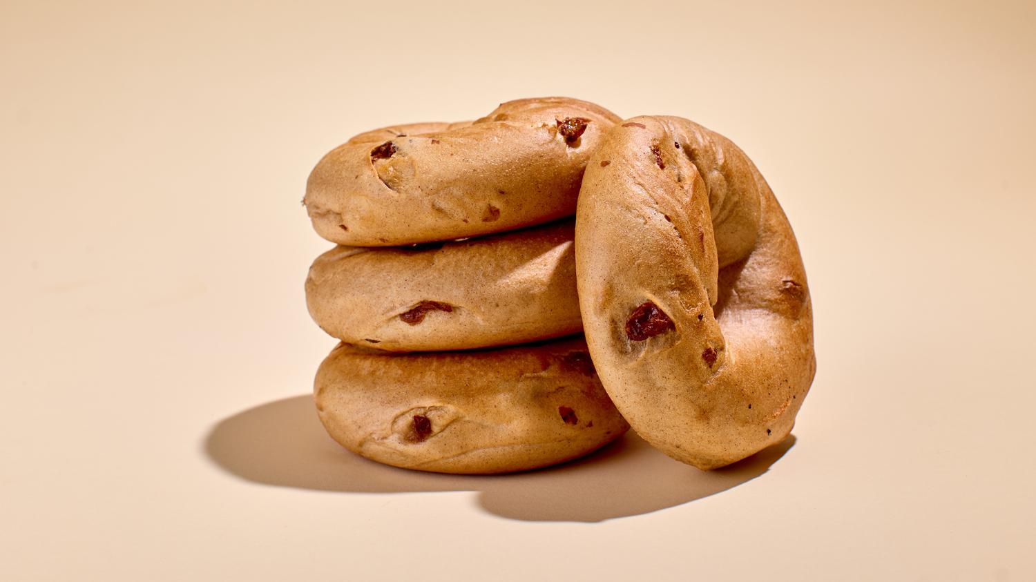 Pack of 4 Cinnamon & Raisins Bagels