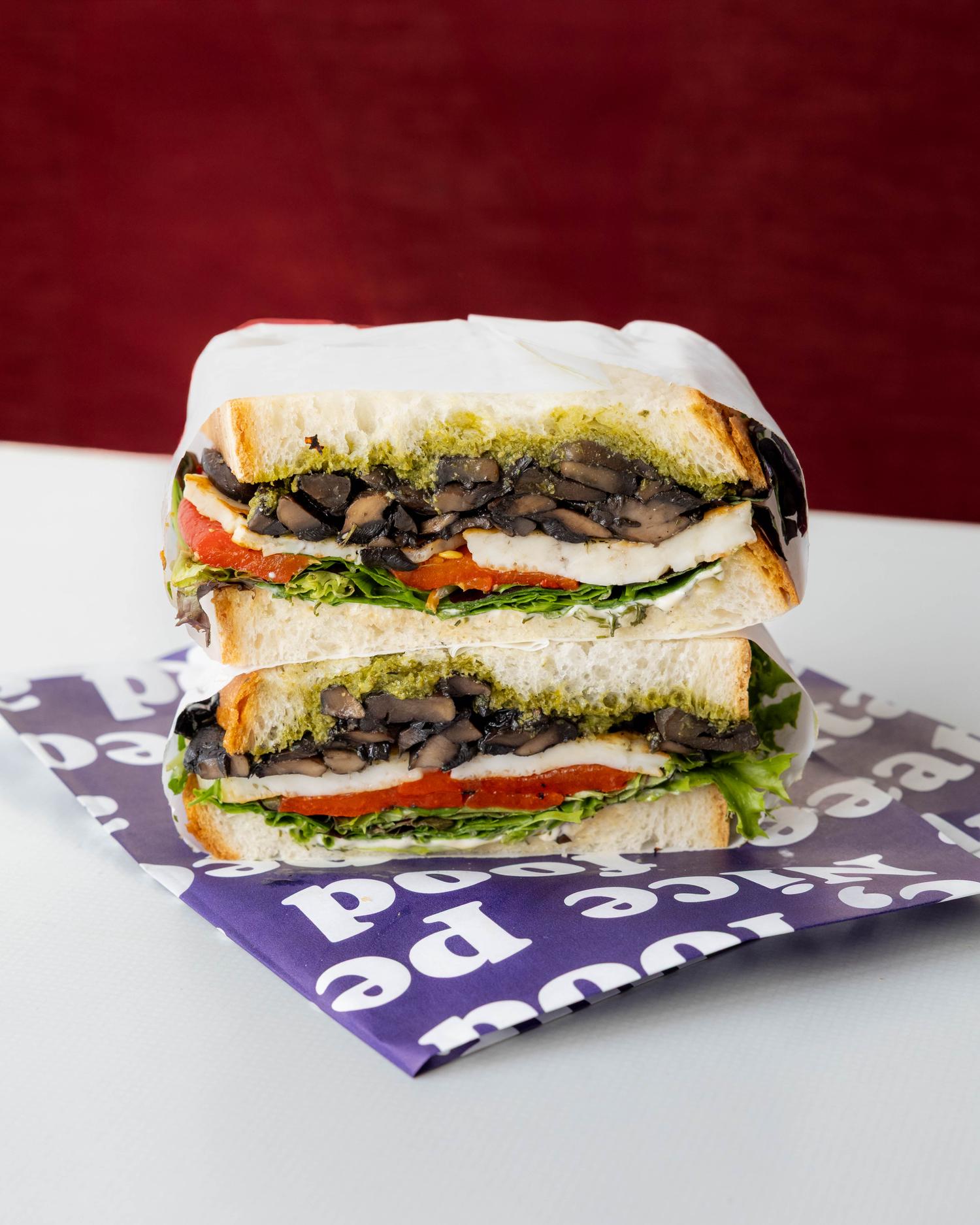 Mushroom, Capsicum & Halloumi Sandwich (Vege)