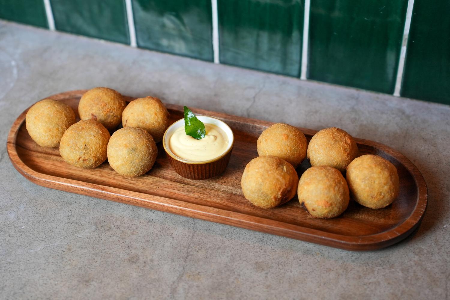 Fish Cutlet Platter