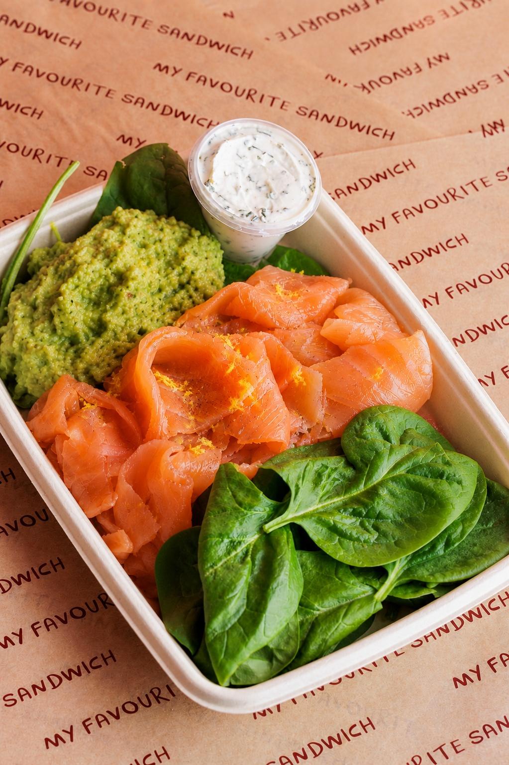 Smoked Salmon & Avocado Salad