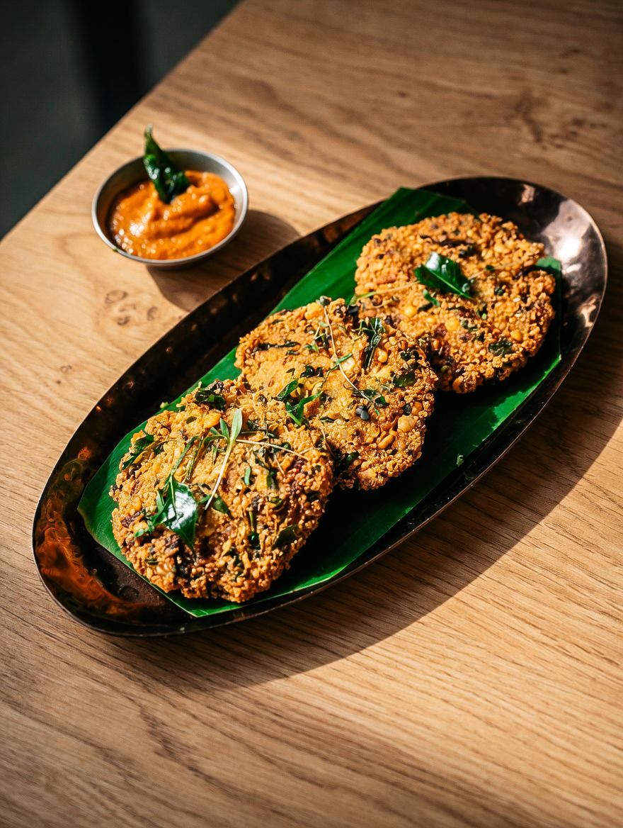 Spinach Masala Vada (3 Pieces)