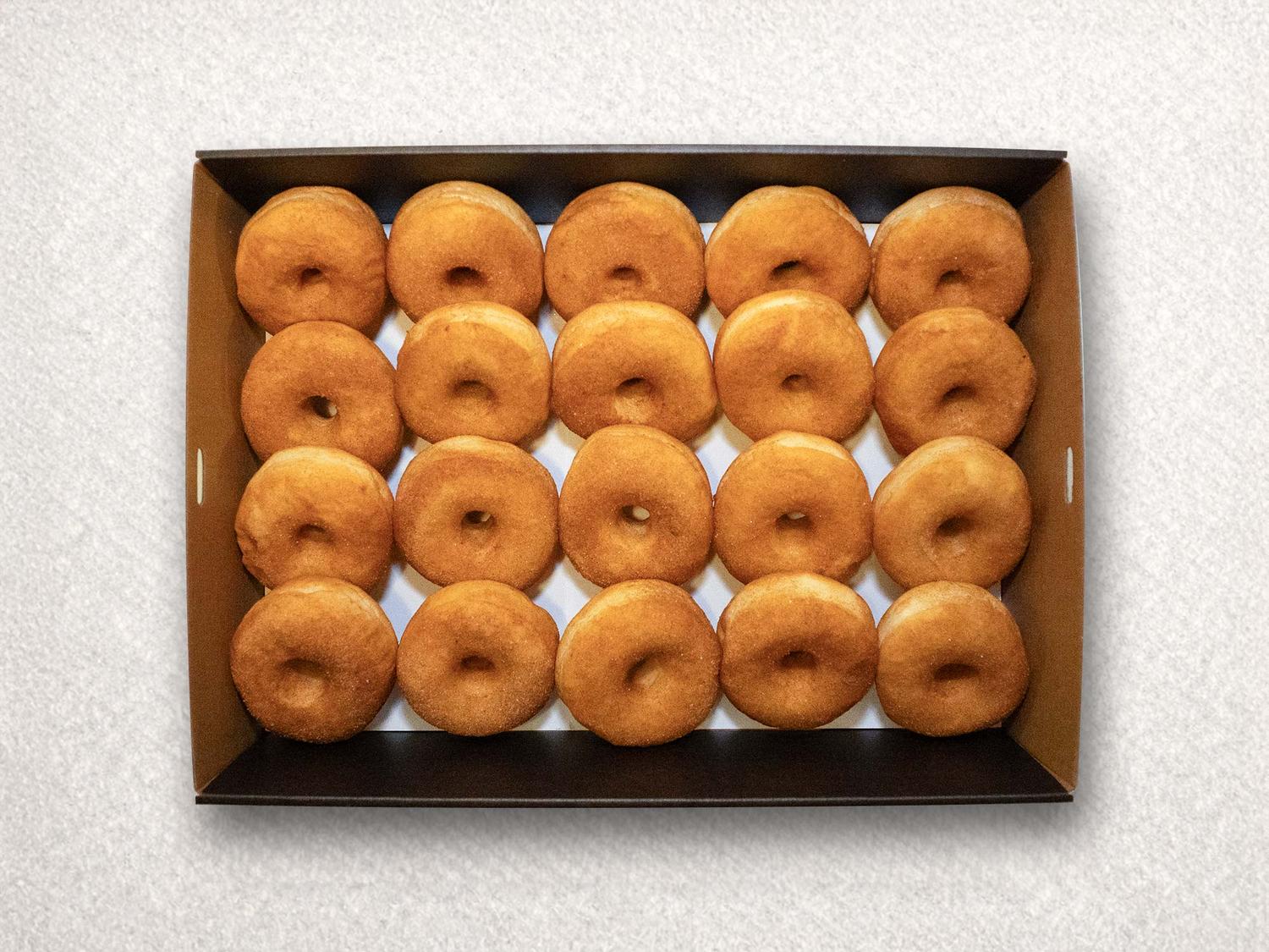 Mini Cinnamon Donuts Box