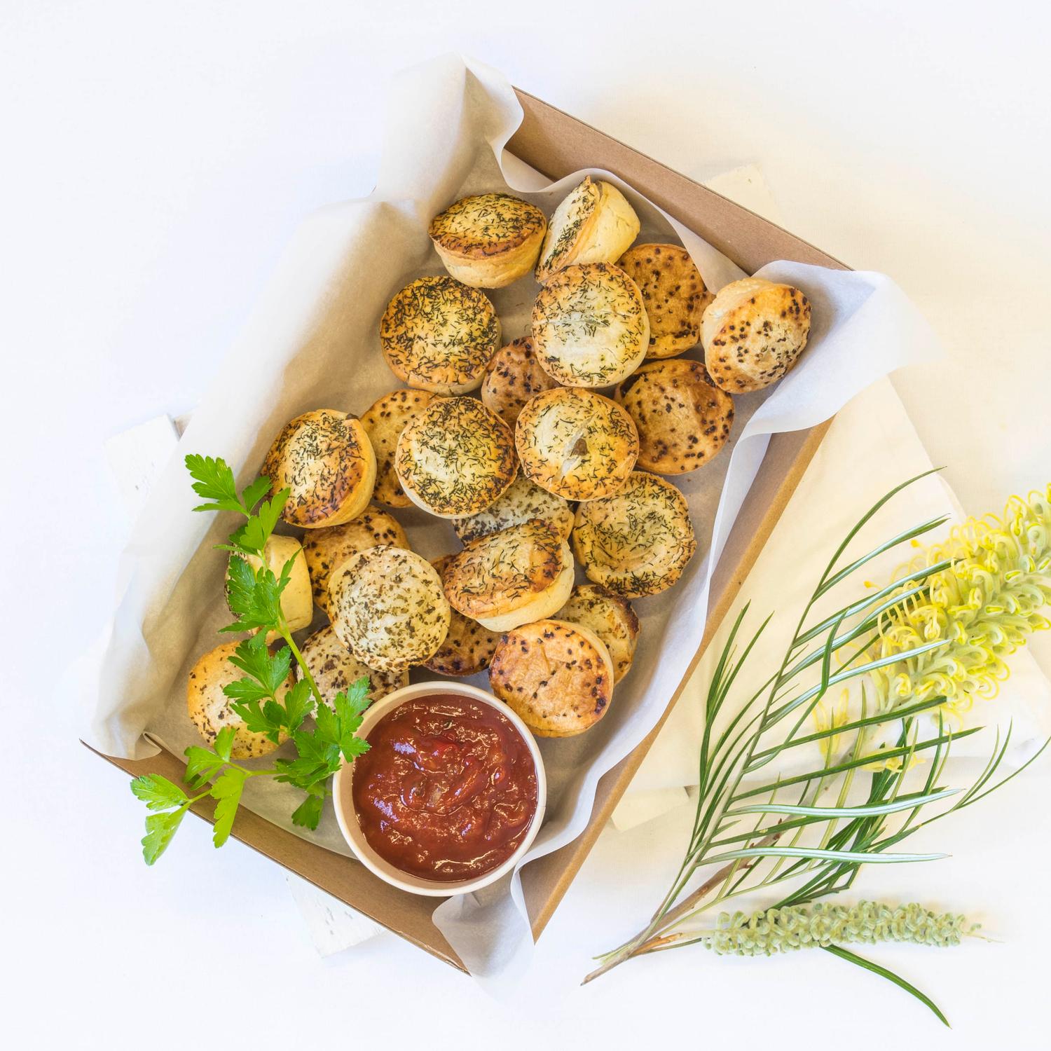 Mini Beef Pies w Bush Tomato Gravy Platter (18pcs)