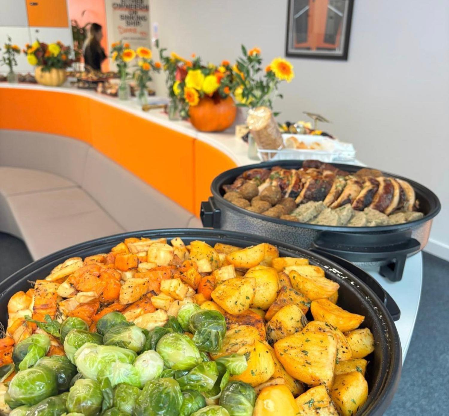 Pop-Up Hot Lunch Table for 30+ Guests