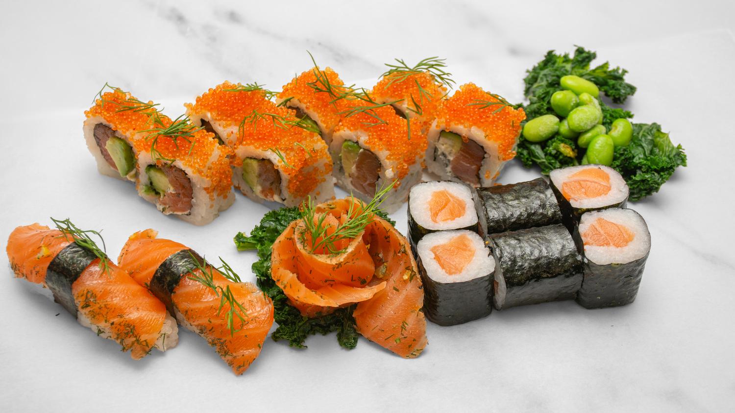 Scandi Gravlax Salmon Sushi Set (18 pcs)