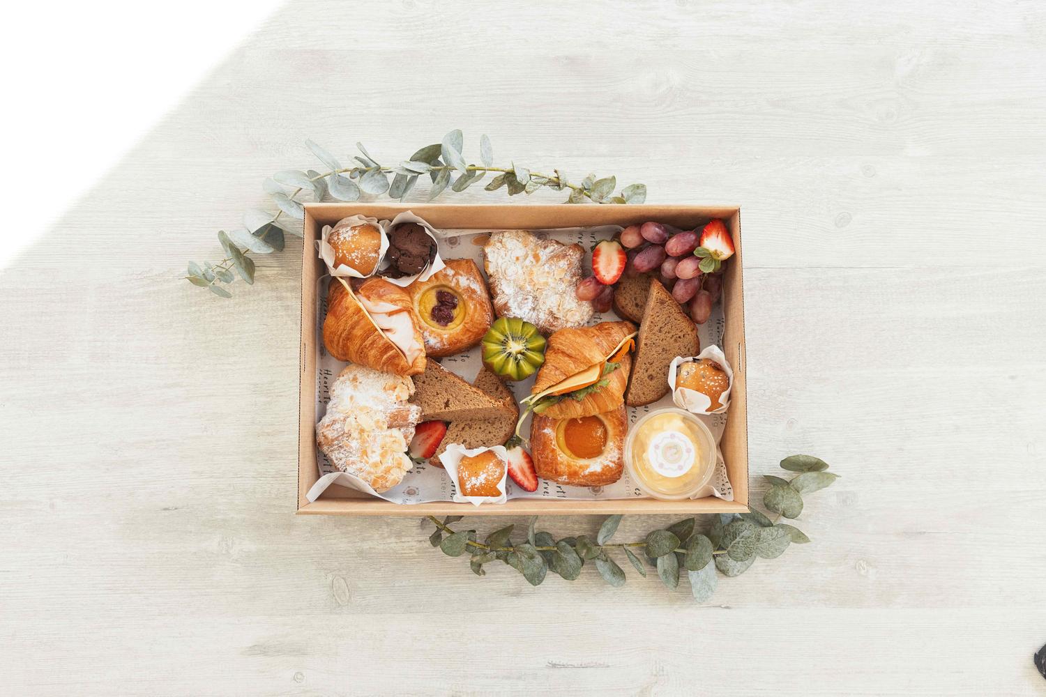Mixed Brunch Bites Box (12pcs)