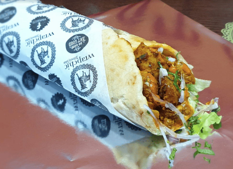 Chicken Bhuna Naanchic