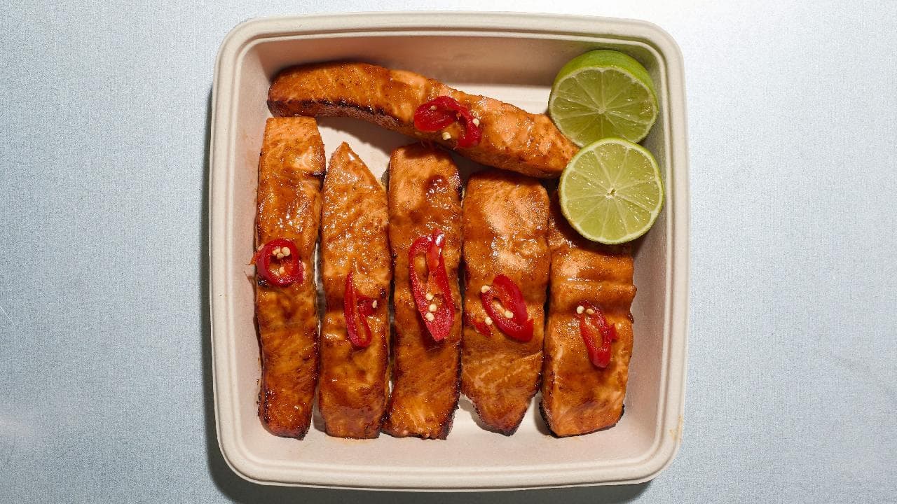 Hot Honey Salmon [NEW] [Serves 6-8]