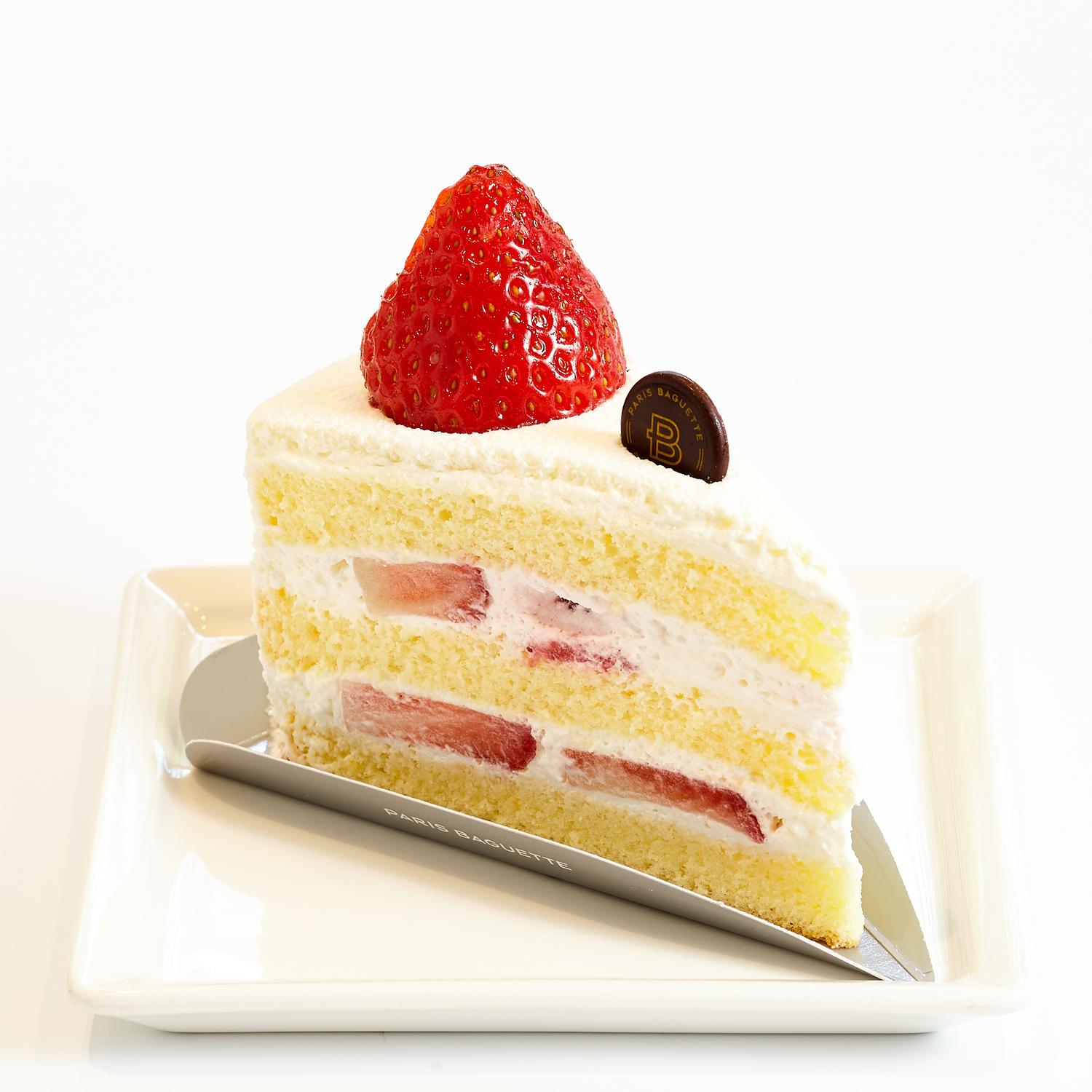 Strawberry Cream Cake